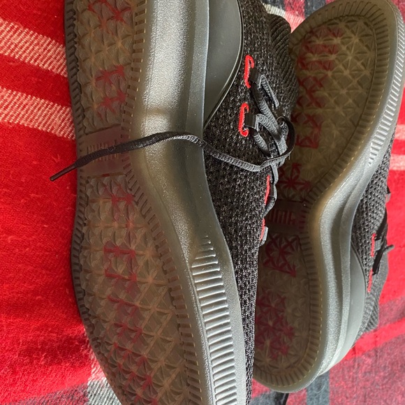 Puma Clyde court reform basketball shoes - Picture 4 of 7